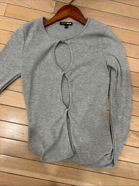 Fashion Nova Light Gray Ribbed Long Sleeve Top with Front Cutouts